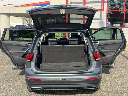 Used 2018 Volkswagen Tiguan SEL image 13
