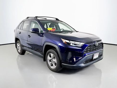Used 2025 Toyota RAV4 XLE w/ Convenience Package image 8