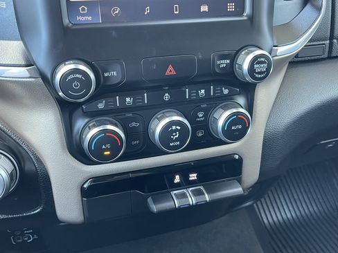 Used 2022 RAM 1500 Laramie image 31