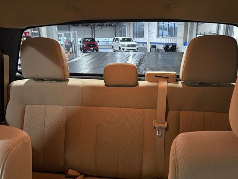 Used 2013 Ford F150 XLT w/ XLT Chrome Pkg image 21