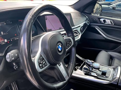 Used 2019 BMW X5 xDrive50i w/ M Sport Package image 16