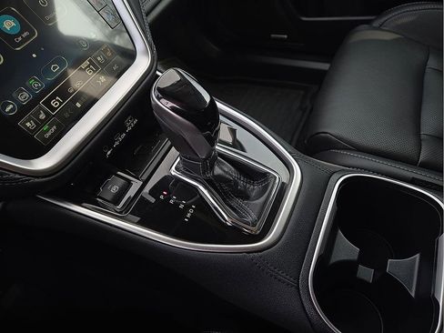 Certified 2025 Subaru Outback Touring image 21