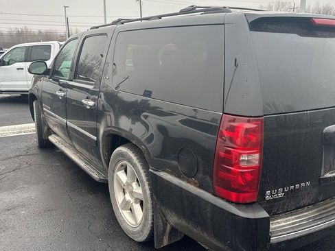 Used 2012 Chevrolet Suburban LTZ image 9