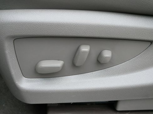 Used 2019 GMC Yukon Denali w/ Open Road Package image 17