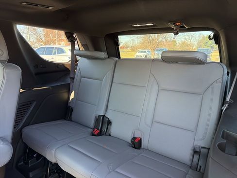 Used 2021 GMC Yukon SLT w/ SLT Luxury Plus Package image 14