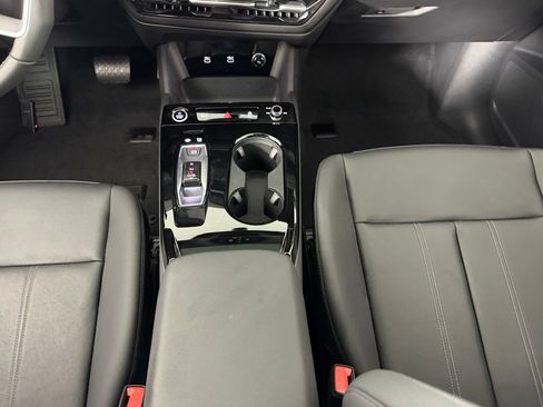 Used 2025 Audi Q6 e-tron Premium Plus w/ Premium Plus AWD/4WD image 22