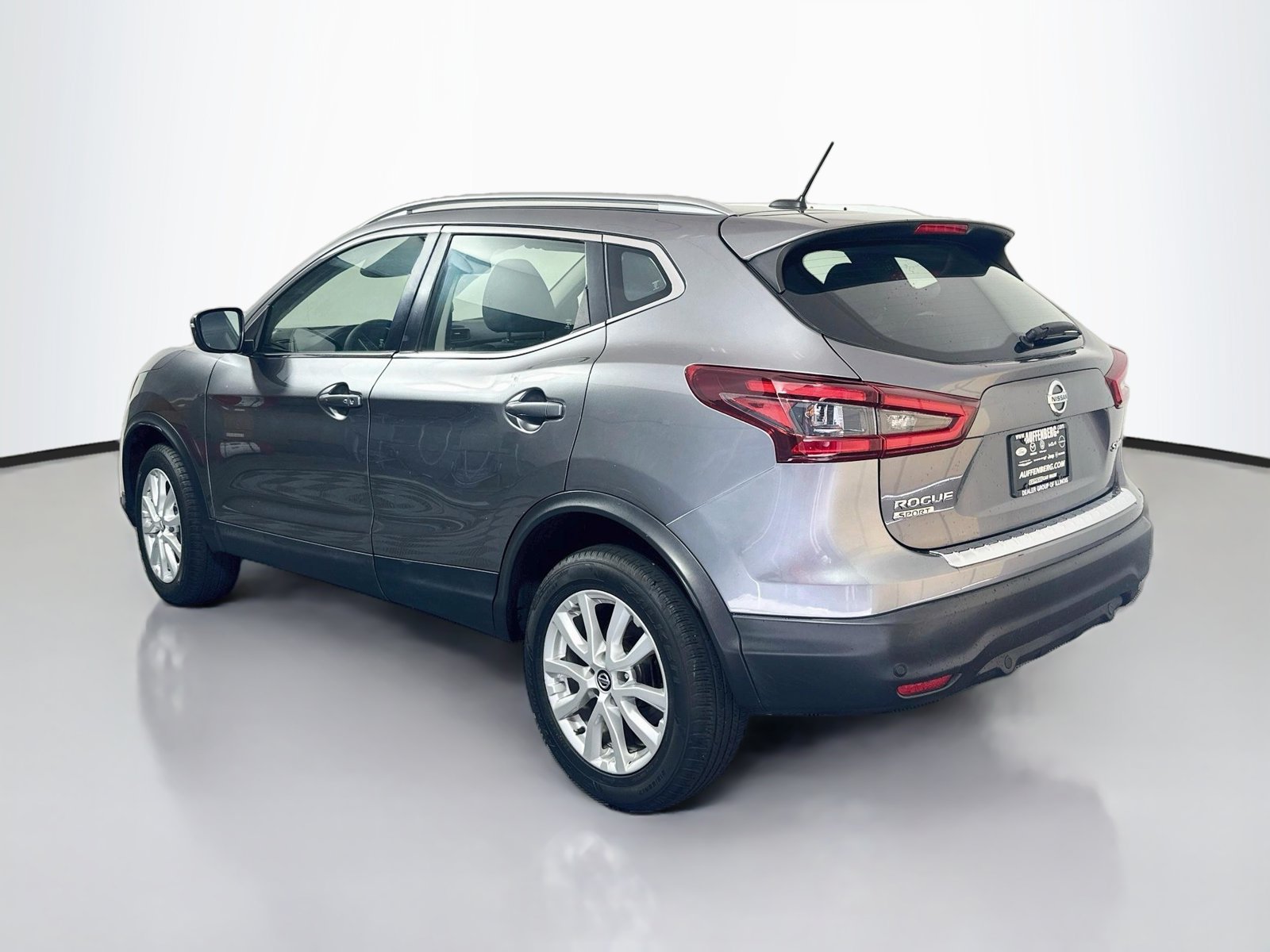 Used 2020 Nissan Rogue Sport SV AWD/4WD image 5