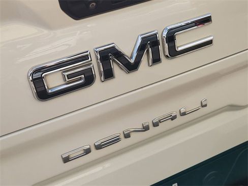 Certified 2022 GMC Sierra 1500 Denali Ultimate image 32