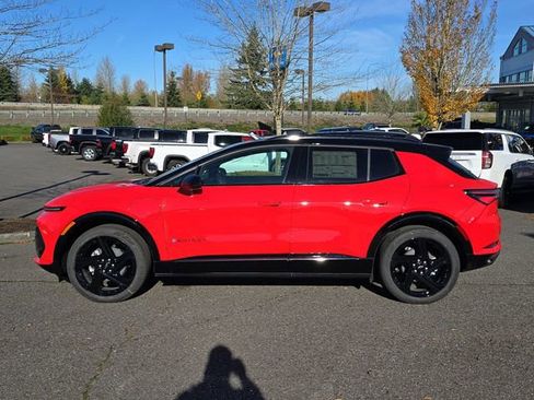 New 2026 Chevrolet Equinox EV RS image 3