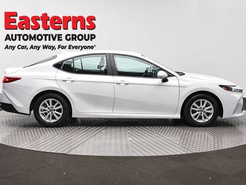 Used 2025 Toyota Camry LE FWD image 4