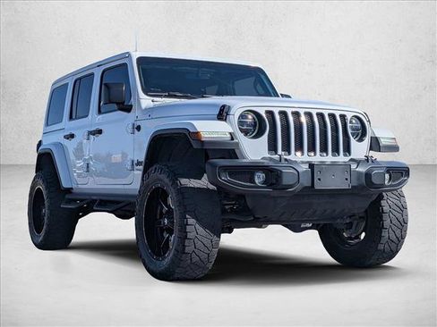 Used 2021 Jeep Wrangler Unlimited Sahara image 3