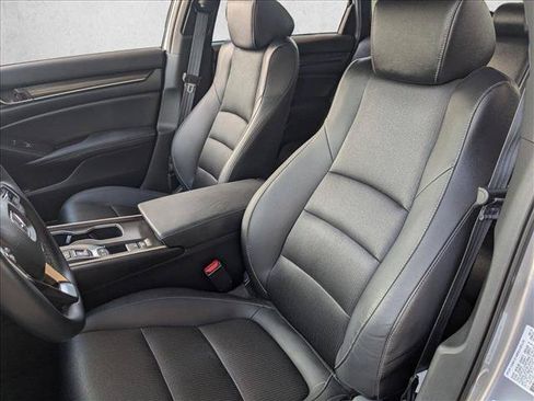 Used 2019 Honda Accord Sport image 17