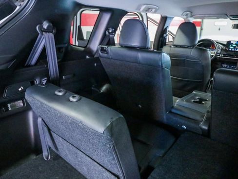 Used 2024 Mitsubishi Outlander SE image 27