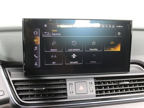 Used 2023 Audi Q5 2.0T Premium w/ Convenience Package AWD/4WD image 19