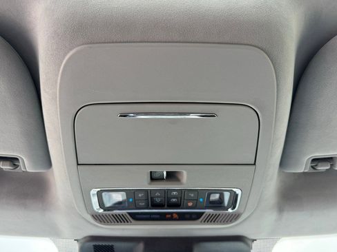 Used 2022 Ford F150 Limited image 18