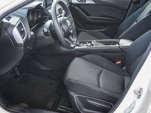 Used 2017 MAZDA MAZDA3 Sport image 18