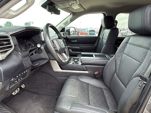 Used 2022 Toyota Tundra SR5 w/ TRD Off-Road Premium Package image 4