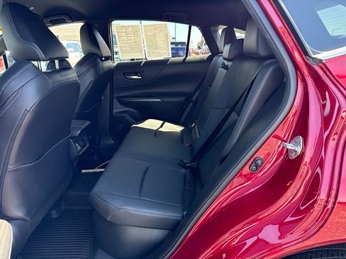 Used 2023 Toyota Venza Nightshade AWD/4WD image 31