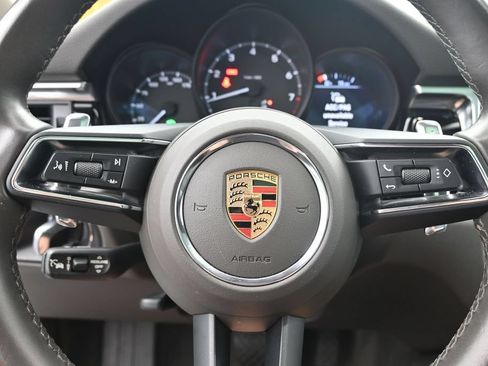 Used 2024 Porsche Macan AWD/4WD image 31