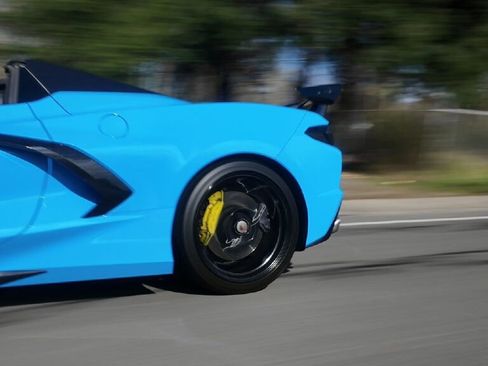 Used 2022 Chevrolet Corvette Stingray Premium Conv w/ Z51 Performance Package image 6