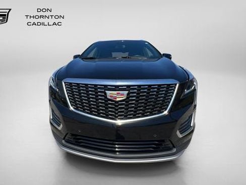 Used 2025 Cadillac XT5 Premium Luxury w/ LPO, Floor Liner Package AWD/4WD image 8