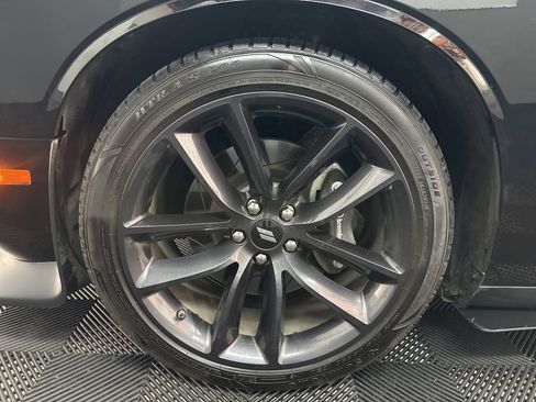 Used 2019 Dodge Challenger R/T Scat Pack w/ Driver Convenience Group image 37