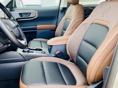 New 2025 Ford Bronco Sport Outer Banks w/ Outer Banks Tech Package+ image 11