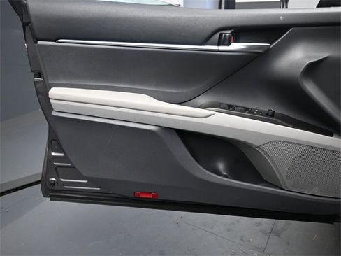 Used 2024 Toyota Camry LE image 19