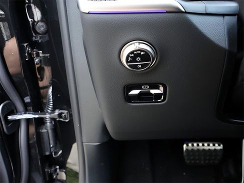 New 2025 Mercedes-Benz GLC 43 AMG 4MATIC image 40