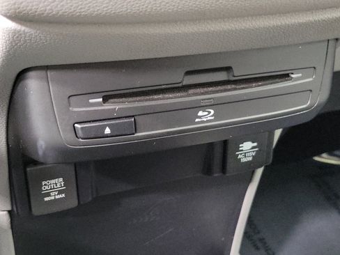 Used 2019 Honda Odyssey Touring image 38