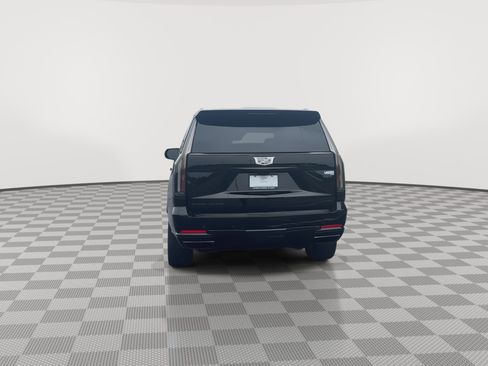 Certified 2026 Cadillac Escalade Sport w/ LPO, ONYX Package AWD/4WD image 7