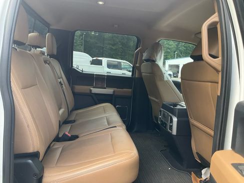 Used 2022 Ford F250 Lariat w/ Lariat Ultimate Package AWD/4WD image 13