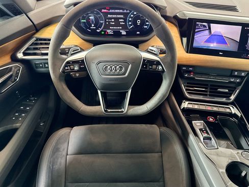 Used 2023 Audi e-tron GT Premium Plus image 20