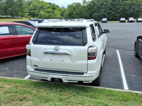 Used 2017 Toyota 4Runner Limited AWD/4WD image 11