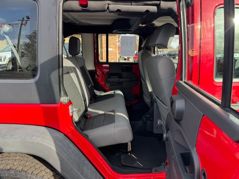 Used 2010 Jeep Wrangler Unlimited Sport w/ Trailer Tow Group image 15