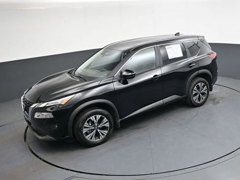 Used 2023 Nissan Rogue SV image 30