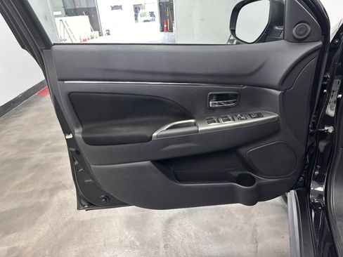 Used 2019 Mitsubishi Outlander Sport ES FWD image 39