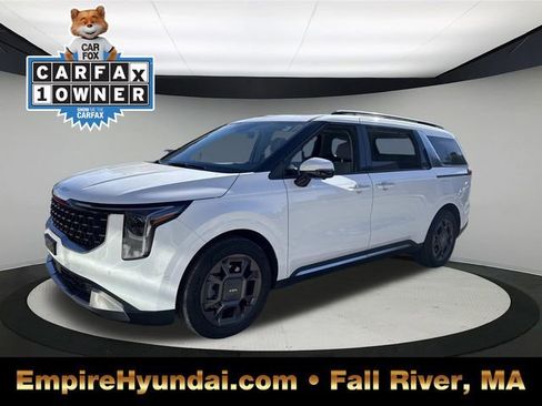 Used 2025 Kia Carnival SX image 1