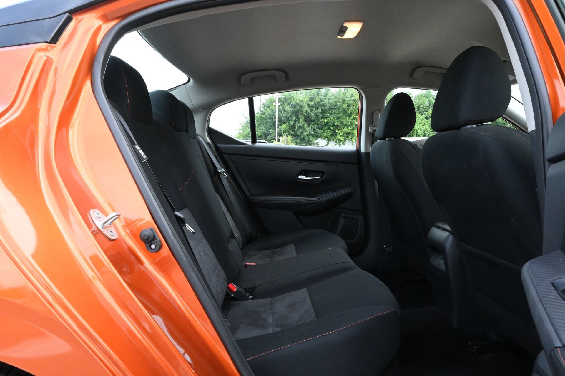 Used 2025 Nissan Sentra SR FWD image 22