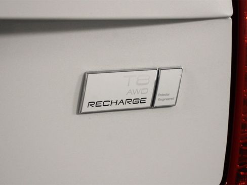 Certified 2023 Volvo XC90 T8 Ultimate w/ Lounge Package image 20