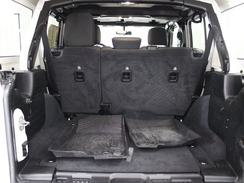 Used 2020 Jeep Wrangler Unlimited Sport AWD/4WD image 20