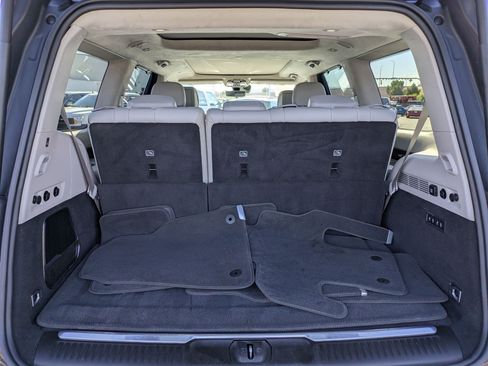 Used 2023 Jeep Grand Wagoneer Series II AWD/4WD image 31