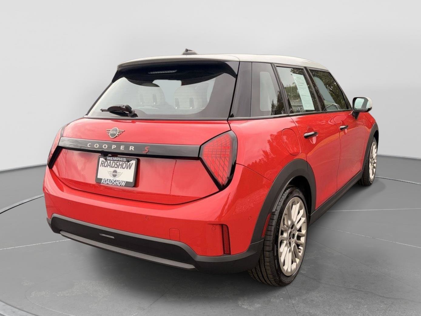 Used 2025 MINI Cooper S FWD image 5