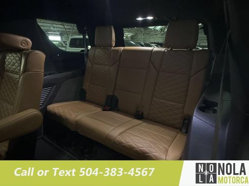 Used 2022 Cadillac Escalade Premium Luxury RWD image 29