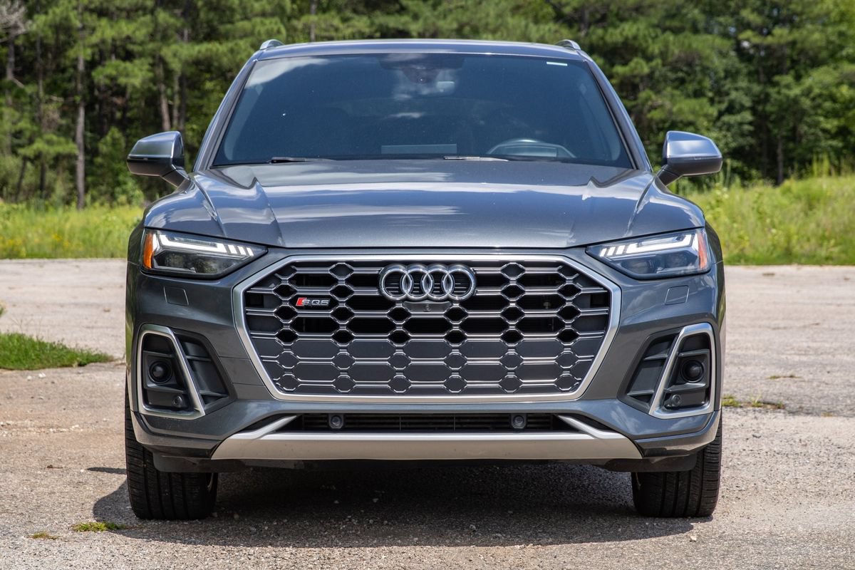 Used 2022 Audi SQ5 Prestige w/ Prestige Package AWD/4WD image 2