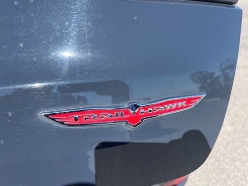 Used 2018 Jeep Grand Cherokee Trailhawk image 19