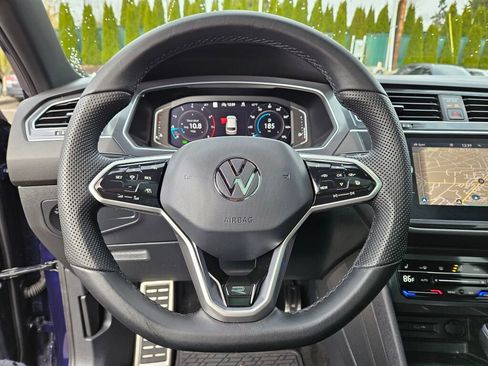 Used 2022 Volkswagen Tiguan SEL R-Line image 20