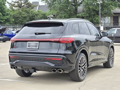 New 2026 Audi SQ5 Premium Plus AWD/4WD image 11