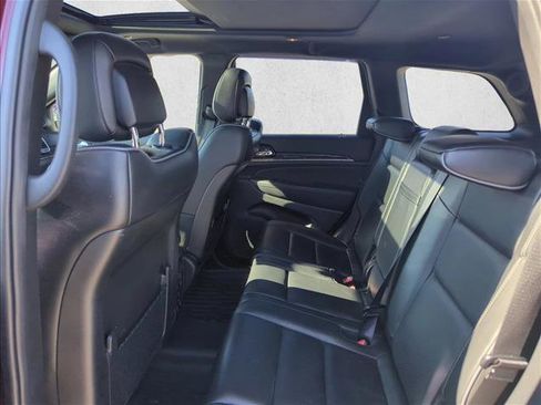 Used 2019 Jeep Grand Cherokee Overland image 18