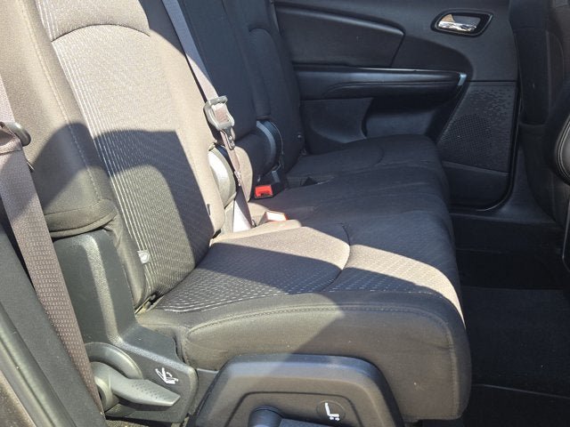 Used 2017 Dodge Journey SE w/ Flexible Seating Group FWD image 9